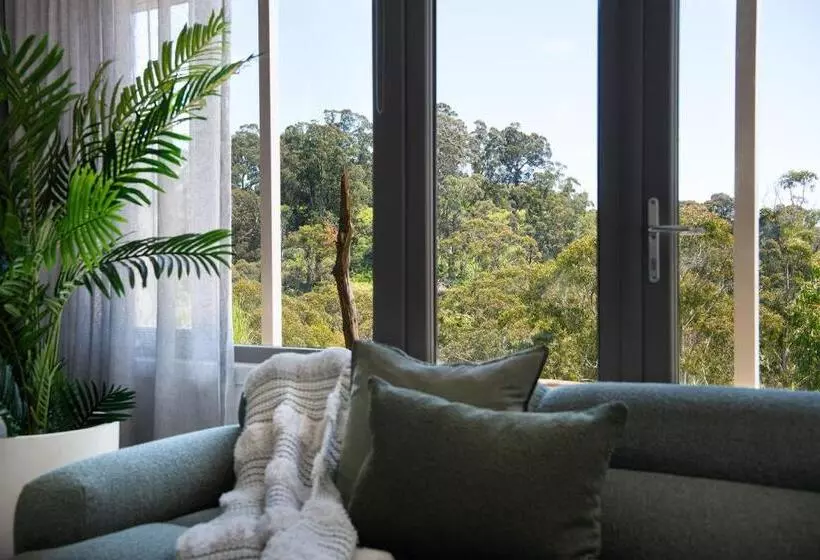 Dindelong Trentham Falls Unique Architect Designed Nature Hideaway