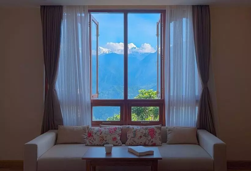 Hotelli Amani Pelling