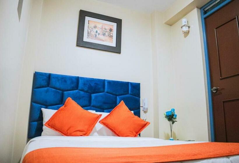 ホテル Blue Three