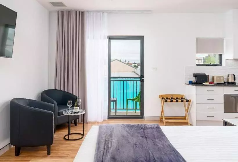 Hunter Studios   Maitland