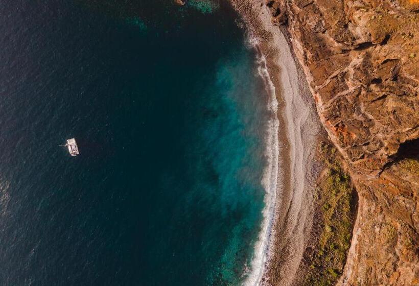 Las Americas Beach House