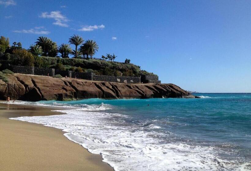 Las Americas Beach House