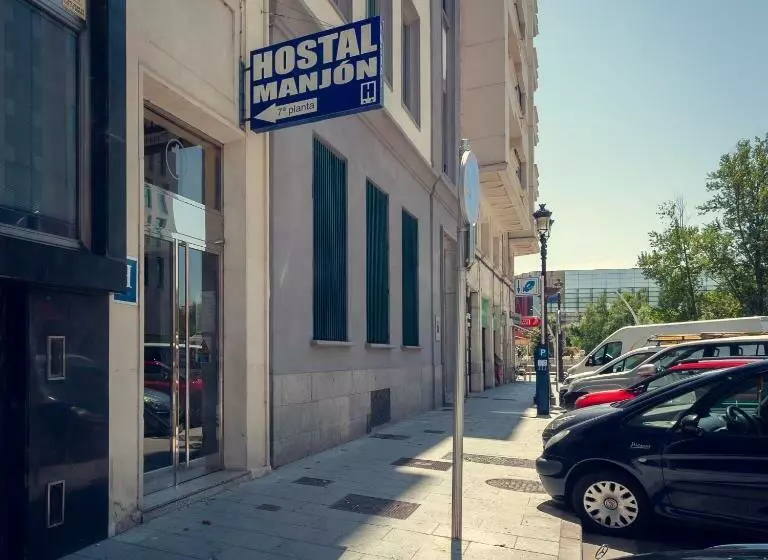 پانسیون Hostal Manjon