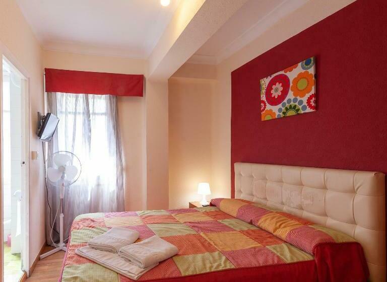 بنسيون Hostal Manjon