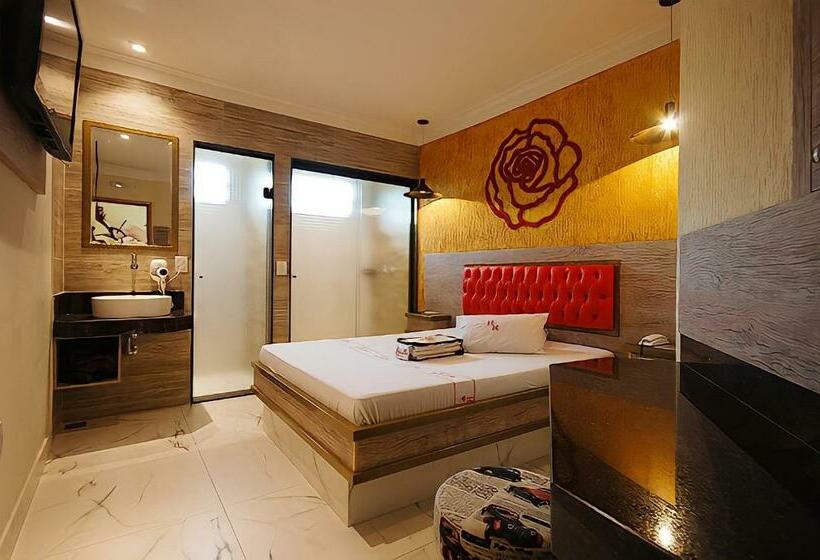 Red Rose Motel &