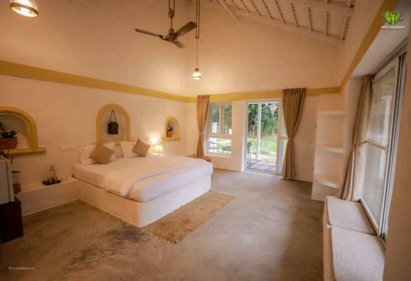 リゾートホテル Dandeli Whistle