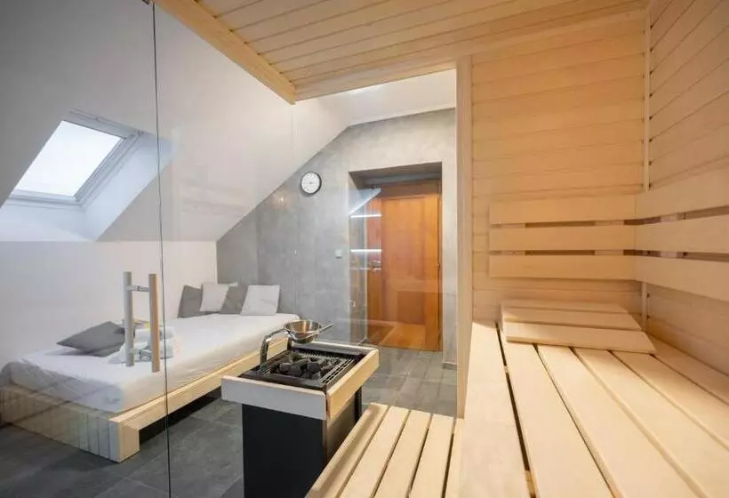 April Hotel Panorama