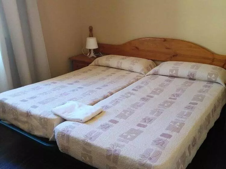 Hostal Porta De Nuria