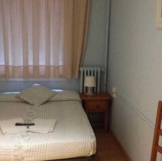 Hostal Porta De Nuria