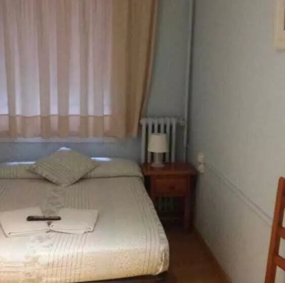 Hostal Porta De Nuria