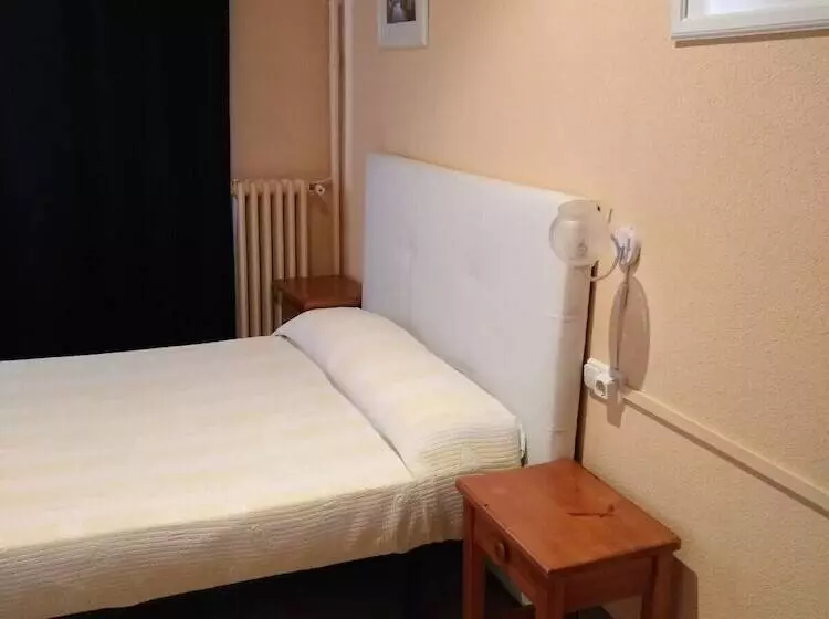 Hostal Porta De Nuria