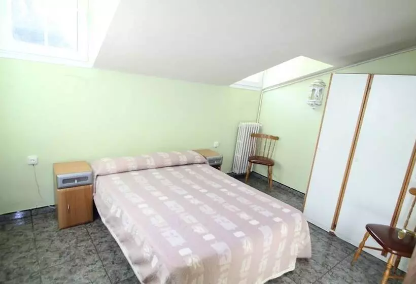 Hostal Porta De Nuria