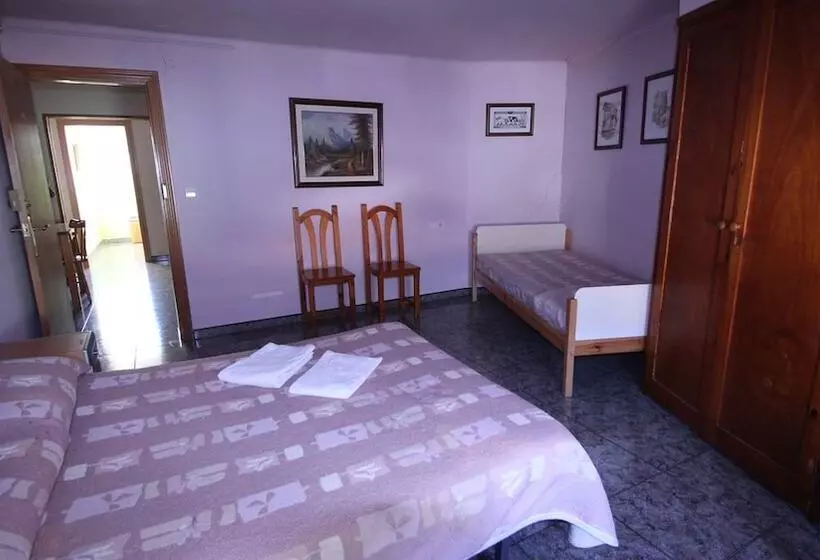 Hostal Porta De Nuria