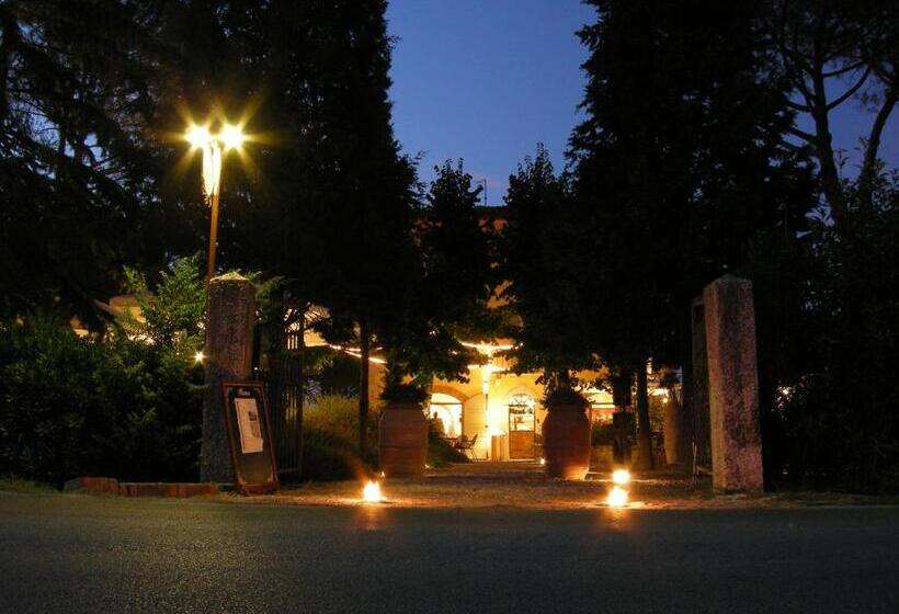 ホテル Albergo Da Annita   Room Only