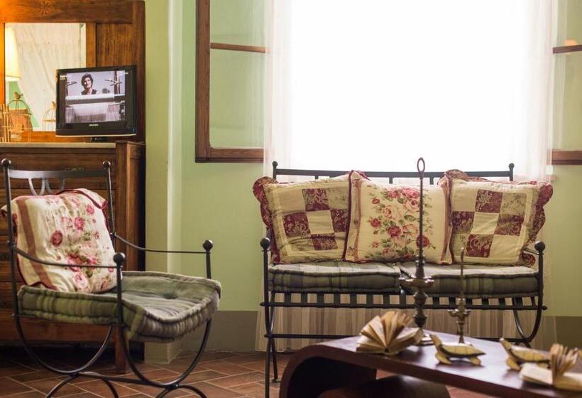 ホテル Albergo Da Annita   Room Only