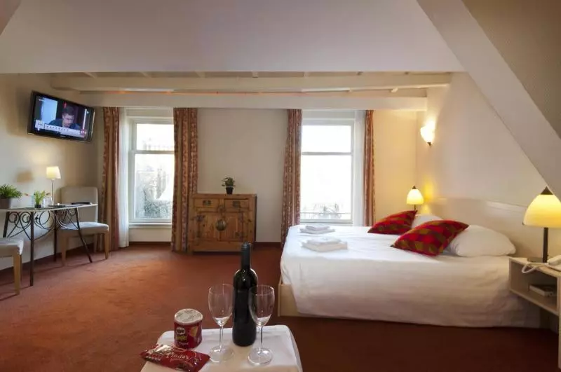 هتل Ambassador City Centre