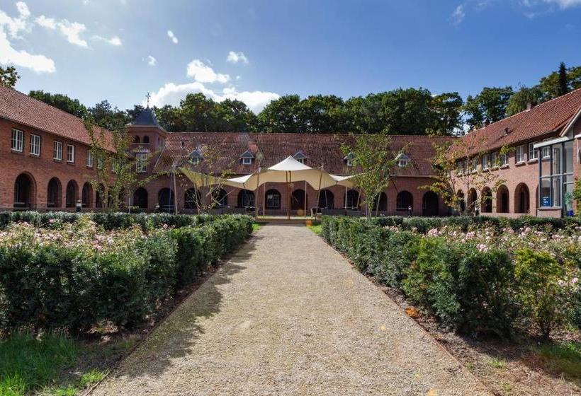 هتل De Volksabdij