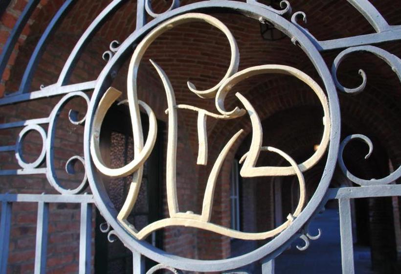 هتل De Volksabdij