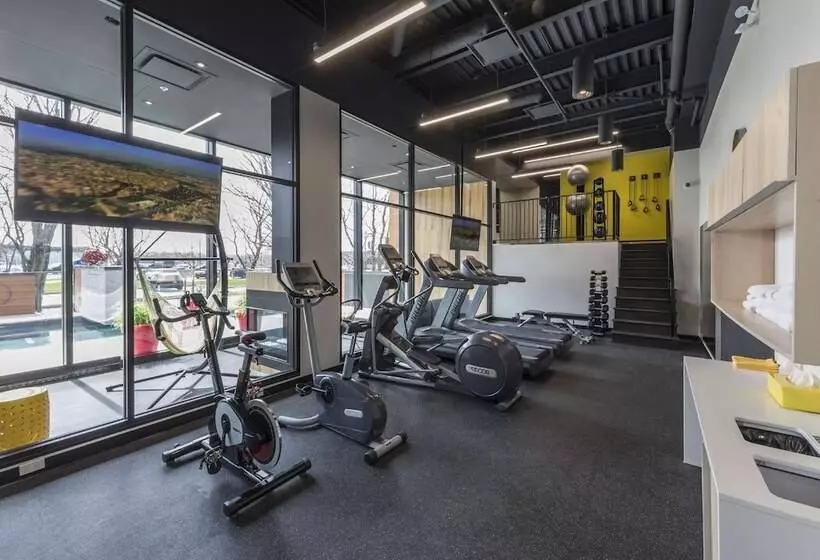 酒店 Hôtel & Suites Normandin Lévis