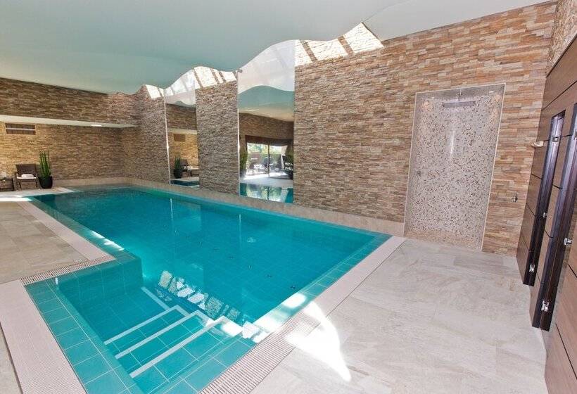 Baron Tavernier Hotel Restaurant & Spa