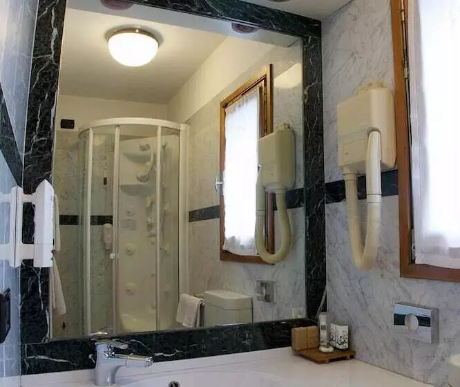 Отель Locanda San Lorenzo