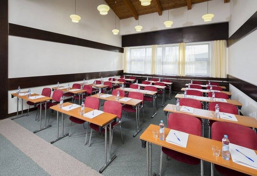 ホテル Orea Resort Devět Skal Vysočina