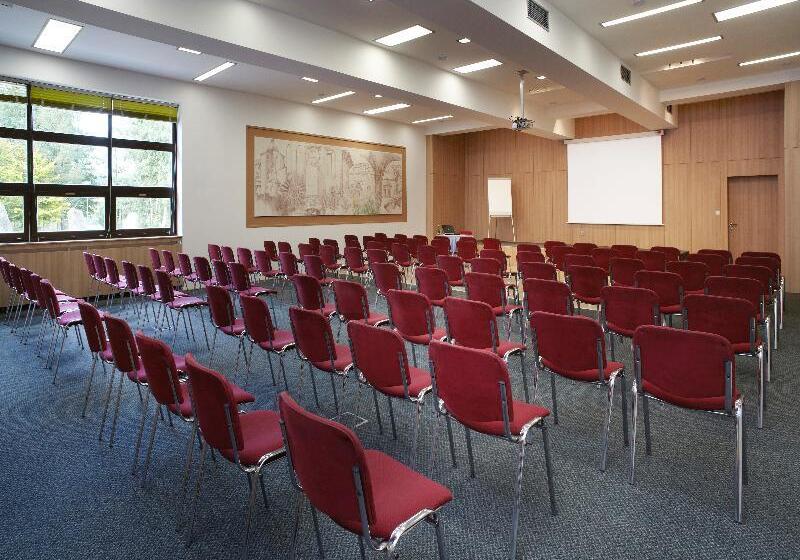 ホテル Orea Resort Devět Skal Vysočina