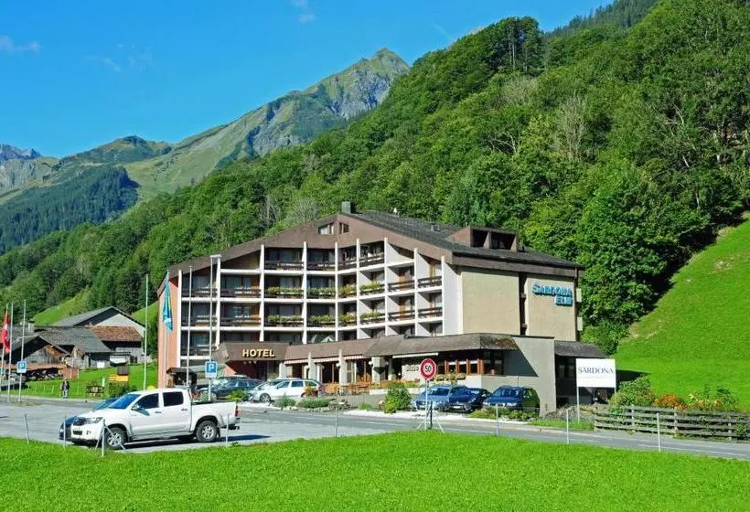 酒店 Sardona