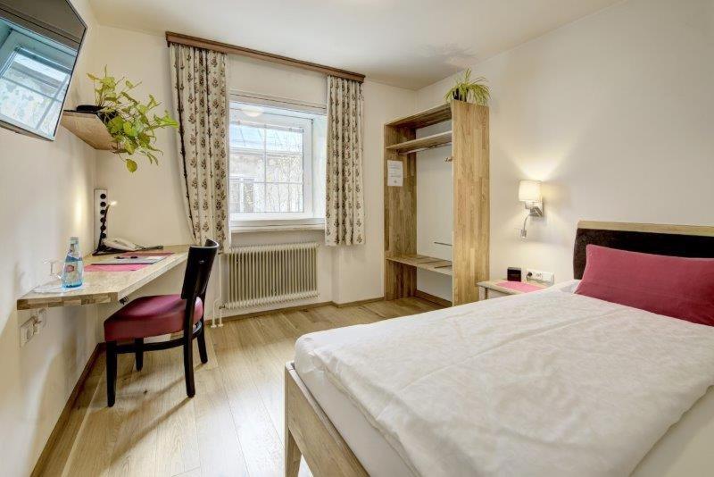 בית מלון כפרי Schlair