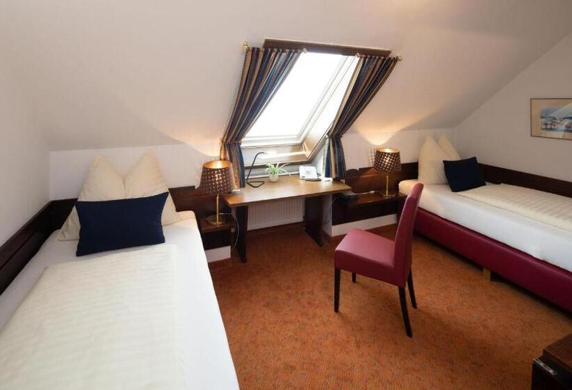 בית מלון כפרי Schlair