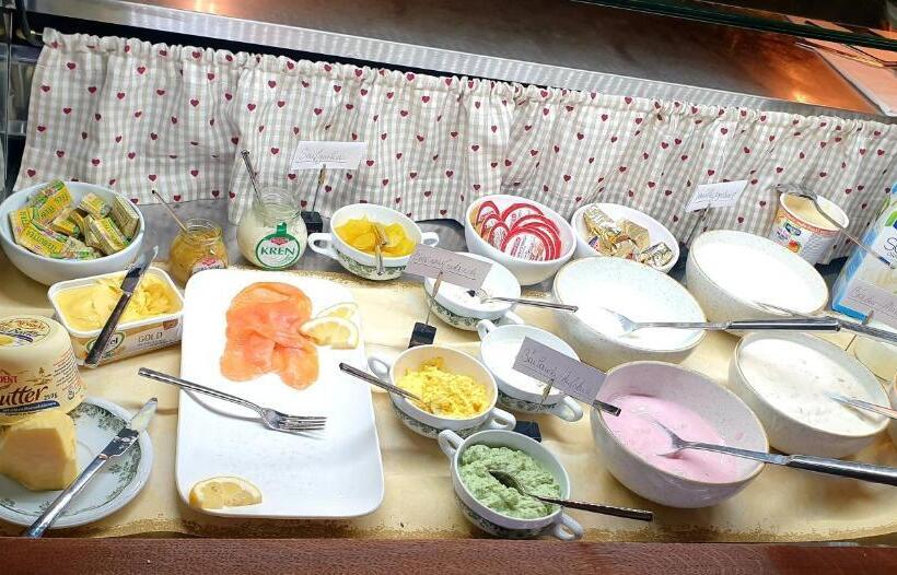 בית מלון כפרי Schlair