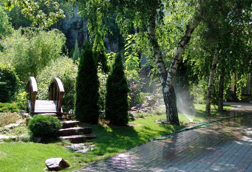 Hotelli Vysokii Bereg Park