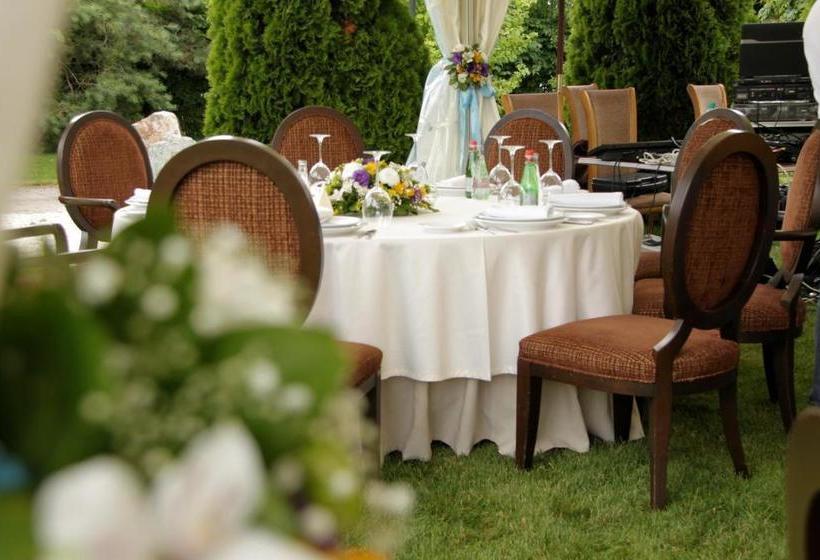 Hotelli Vysokii Bereg Park