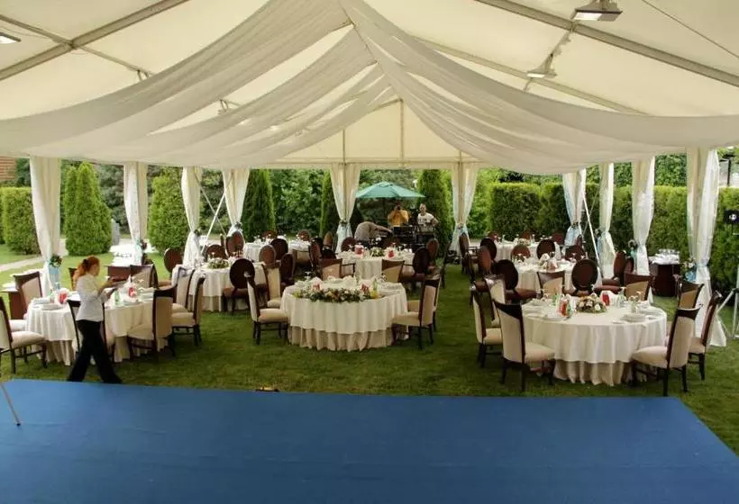 호텔 Vysokii Bereg Park