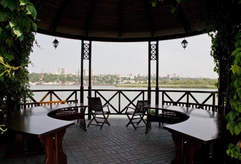 Hotelli Vysokii Bereg Park