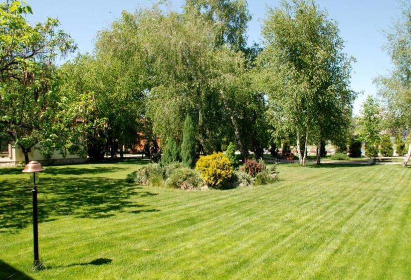 Hotelli Vysokii Bereg Park