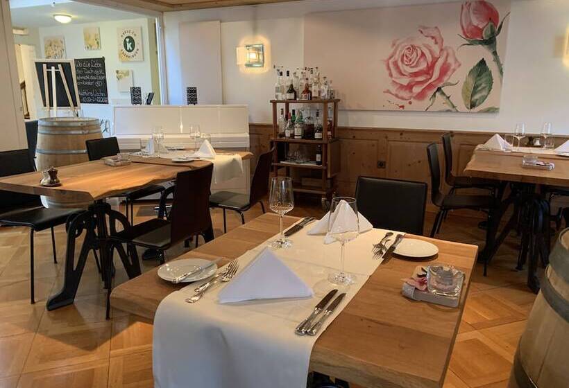 بنسيون Gasthof Kreuz Egerkingen