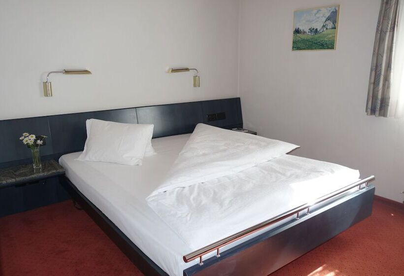 بنسيون Gasthof Kreuz Egerkingen