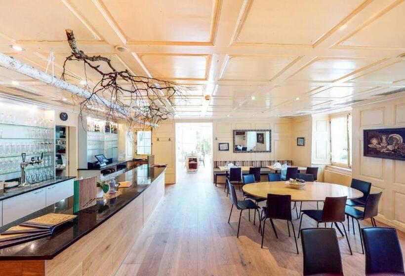 بنسيون Gasthof Kreuz Egerkingen