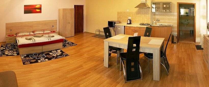 펜션 Penzion Kroměříž