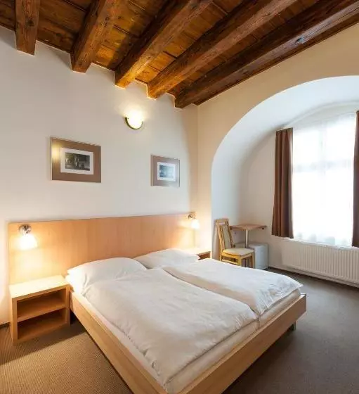 پانسیون V Centru