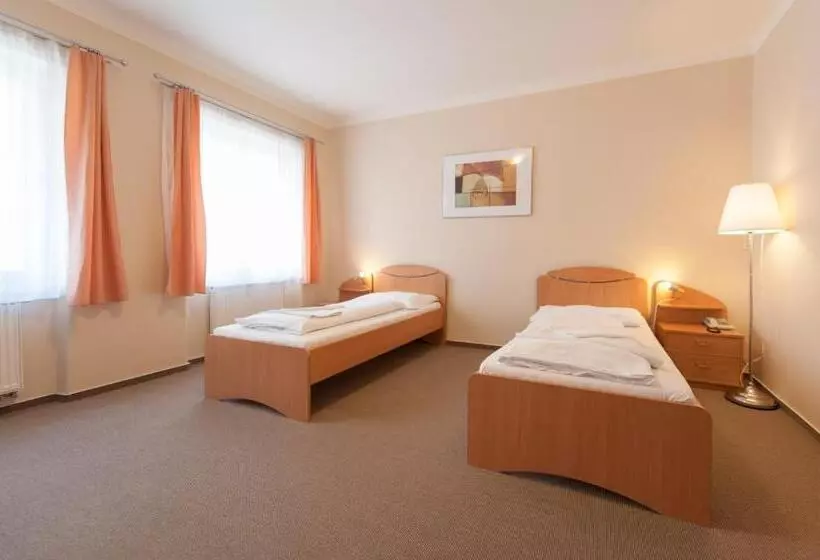 پانسیون V Centru