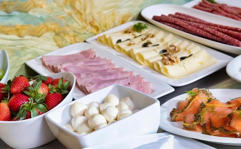 Self Check In Hotel Vinoq Mistelbach