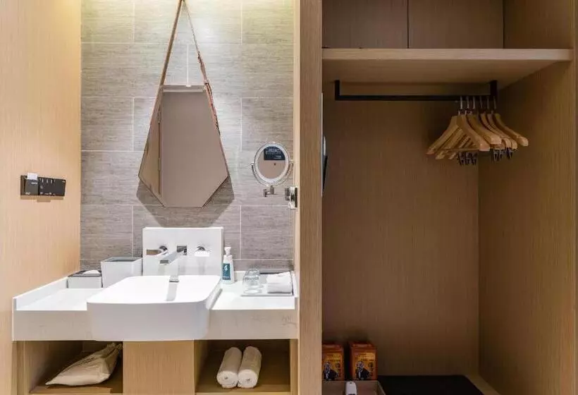 Atour Hotel Nanjing Olympic Sports Center Tianhe Plaza