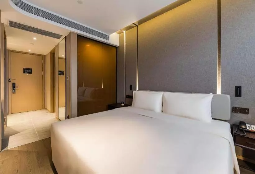 Atour Hotel Nanjing Olympic Sports Center Tianhe Plaza