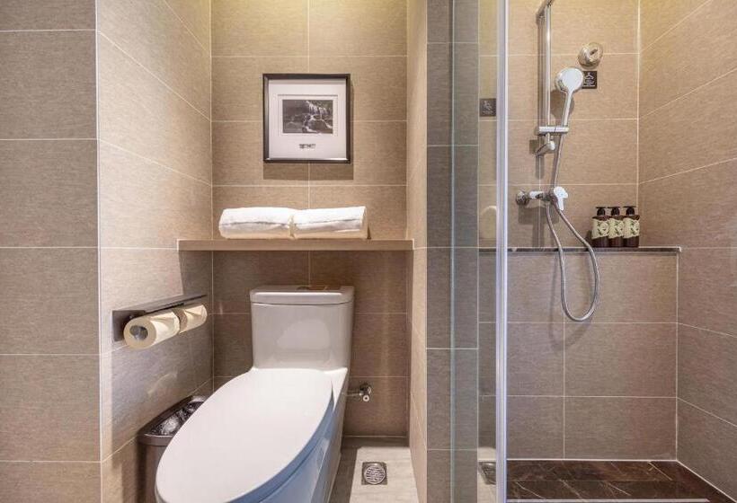 Atour Hotel Nanning North Lake Railway Station