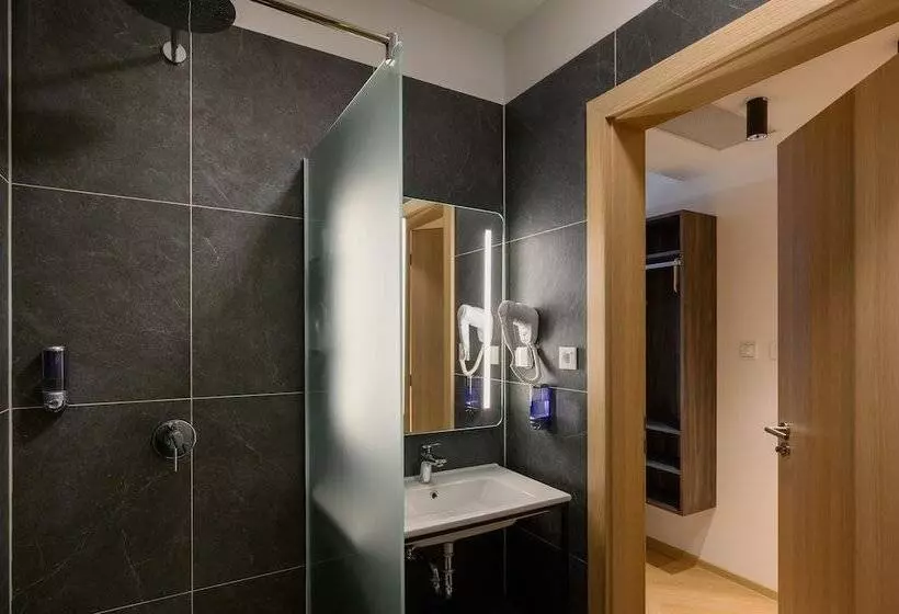 B&b Hotel Maribor