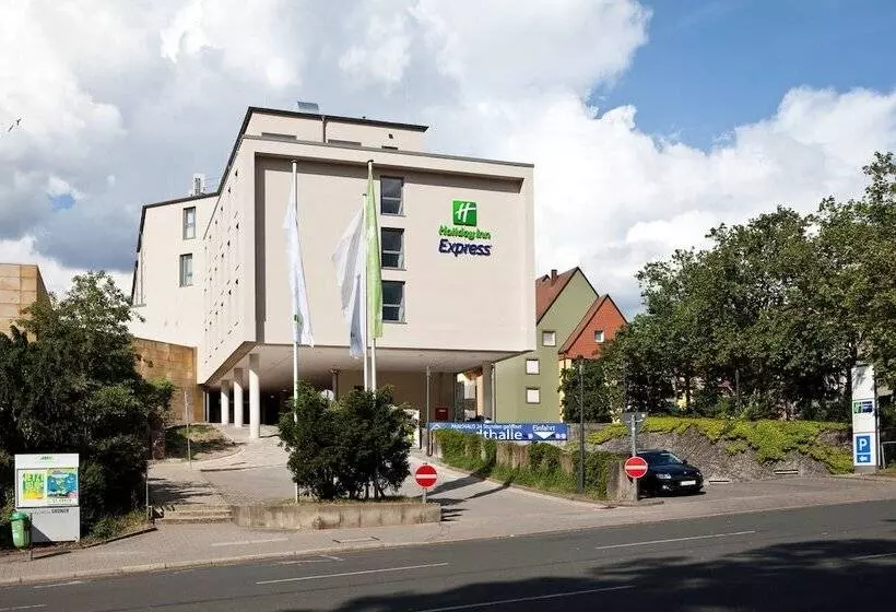 Hotelli Holiday Inn Express Fürth, An Ihg