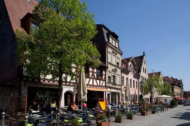 Hotelli Holiday Inn Express Fürth, An Ihg