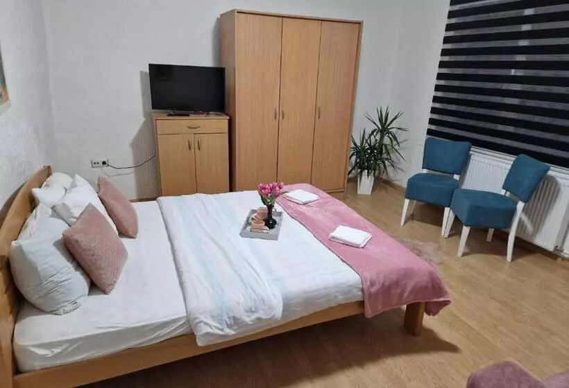 Kuća Na Dan